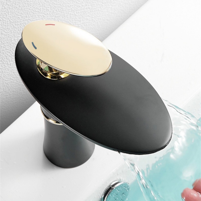 Home Hardware Bathroom Faucets - Waterfall wastafelkraan wit goud warm koud
